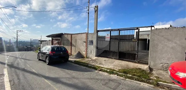 Loja / Salão / Ponto Comercial para alugar, 90m² no Vila Cristina, Ferraz de Vasconcelos