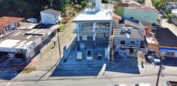 Loja / Salão / Ponto Comercial para alugar, 110m² no Centro, Penha