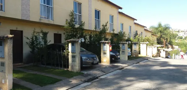 Sobrado com 2 Quartos à venda, 125m² no Jardim Waldez, Mairinque
