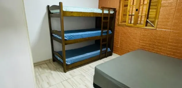 Fazenda / Sítio / Chácara com 3 Quartos à venda, 1300m² no , Mairinque