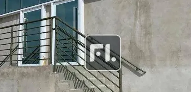 Galpão / Depósito / Armazém para venda ou aluguel, 7260m² no Mombaça, São Roque