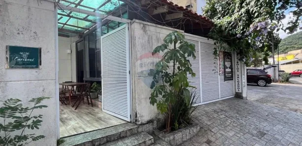 Hotel / Motel / Pousada com 10 Quartos à venda, 240m² no Pitangueiras, Guarujá