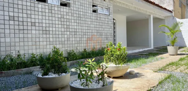 Casa com 3 Quartos para alugar, 250m² no Barra de Jangada, Jaboatão dos Guararapes