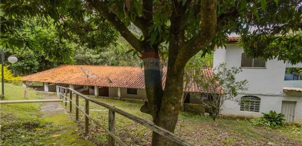 Fazenda / Sítio / Chácara com 6 Quartos à venda, 600m² no Condomínio Rural Canto da Serra, Santa Luzia