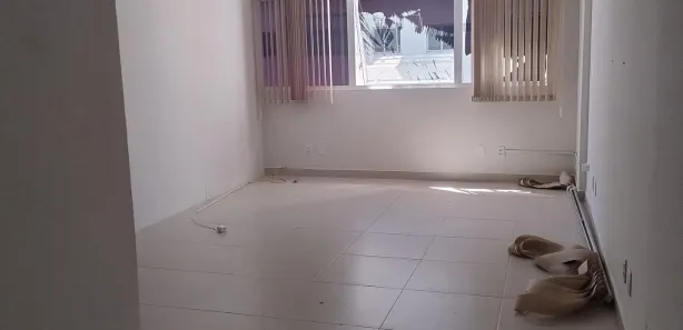 Conjunto Comercial / Sala para venda ou aluguel, 60m² no Centro, Lauro de Freitas