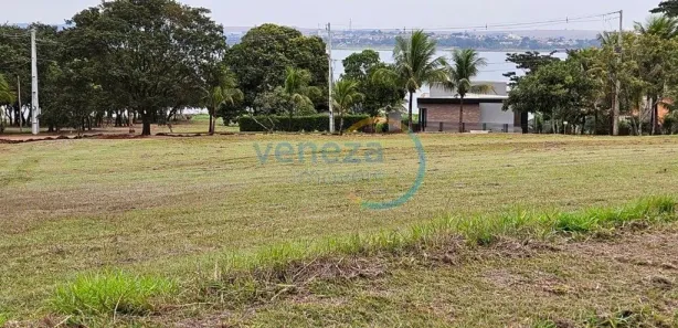 Terreno / Lote / Condomínio à venda, 1299m² no , Primeiro de Maio