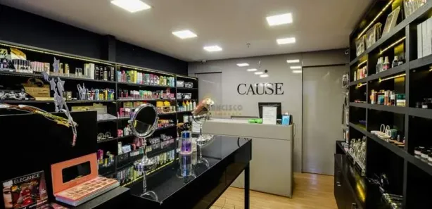Loja / Salão / Ponto Comercial à venda, 23m² no Santa Clara, Divinópolis