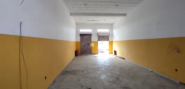 Loja / Salão / Ponto Comercial à venda, 360m² no Esmeraldas, Esmeraldas