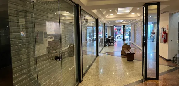 Loja / Salão / Ponto Comercial à venda, 120m² no Várzea, Teresópolis