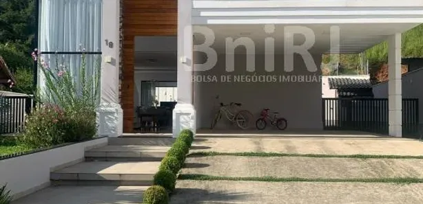 Casa de Condomínio com 4 Quartos à venda, 260m² no Parque do Imbui, Teresópolis