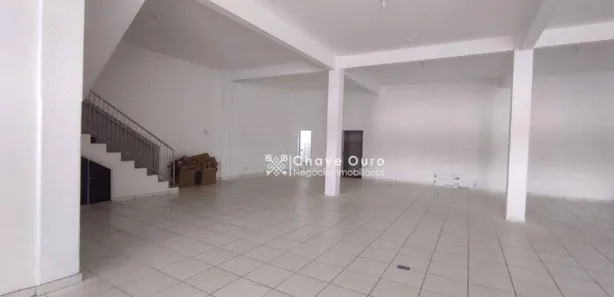 Prédio Inteiro à venda, 561m² no Centro, Cascavel