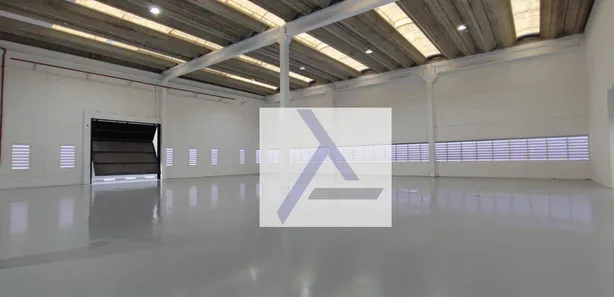 Galpão / Depósito / Armazém à venda, 3000m² no Jardim Mutinga, Barueri