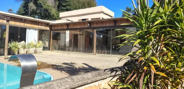 Casa com 4 Quartos à venda, 370m² no Previdenciários, Juiz de Fora