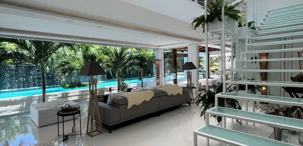Casa de Condomínio com 5 Quartos à venda, 700m² no Busca Vida (Abrantes), Camaçari