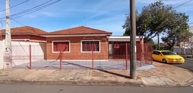 Casa com 3 Quartos para alugar, 164m² no Vila Xavier (Vila Xavier), Araraquara