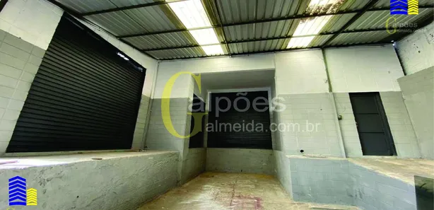 Galpão / Depósito / Armazém para alugar, 635m² no Jardim São Miguel, Taboão da Serra
