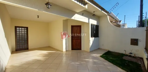 Casa com 3 Quartos para alugar, 99m² no Jardim Paris III, Maringá