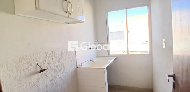 Apartamento com 3 Quartos para alugar, 115m² no Canelas, Montes Claros