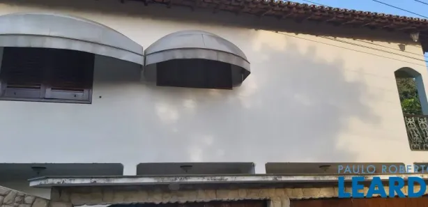 Sobrado com 3 Quartos à venda, 280m² no Vila Pasti, Louveira