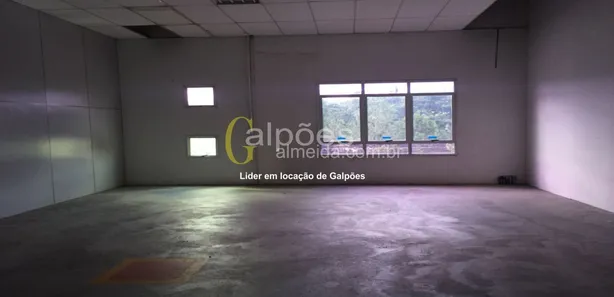 Galpão / Depósito / Armazém para alugar, 1600m² no Santa Fé, Osasco