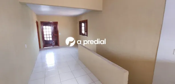 Casa com 2 Quartos para alugar, 70m² no Boa Vista-Castelão, Fortaleza