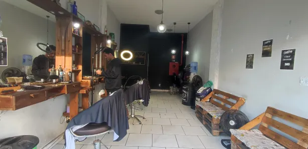 Loja / Salão / Ponto Comercial à venda, 30m² no Aterrado, Volta Redonda