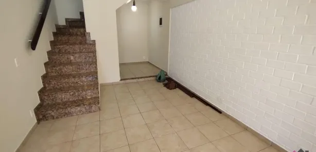 Casa de Condomínio com 2 Quartos para alugar, 61m² no Corta Vento, Teresópolis