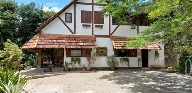 Fazenda / Sítio / Chácara com 4 Quartos à venda, 435m² no Goiabal, Paty do Alferes