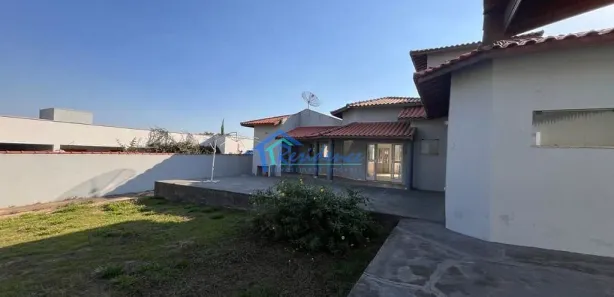 Fazenda / Sítio / Chácara com 4 Quartos para venda ou aluguel, 208m² no Condomínio Fechado Village Haras São Luiz, Salto
