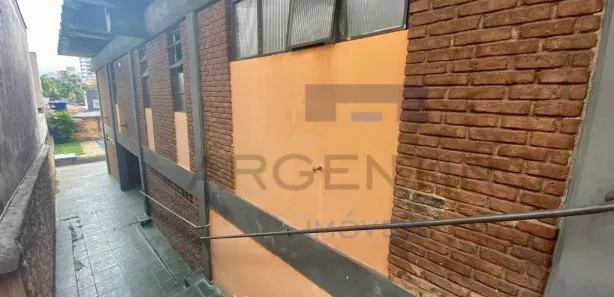 Casa Comercial para venda ou aluguel, 220m² no Parque Monte Líbano, Mogi das Cruzes