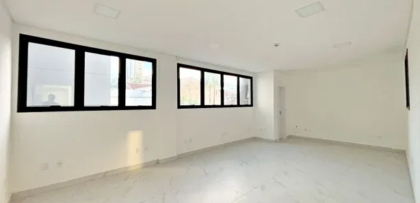 Conjunto Comercial / Sala para alugar, 38m² no Velha, Blumenau