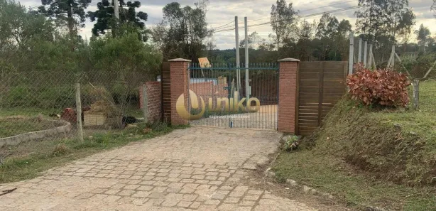 Fazenda / Sítio / Chácara com 4 Quartos à venda, 120m² no Área Industrial Cacaiguera, Campina Grande do Sul