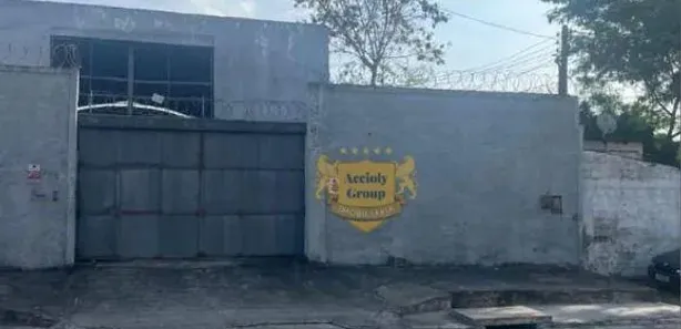 Galpão / Depósito / Armazém para alugar, 450m² no Laranjal, São Gonçalo
