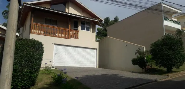 Casa de Condomínio com 3 Quartos para venda ou aluguel, 185m² no Vila Irene, São Roque