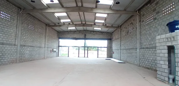 Galpão / Depósito / Armazém para alugar, 100m² no Arembepe (Abrantes), Camaçari