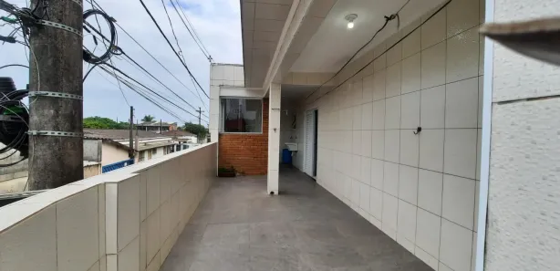 Sobrado com 2 Quartos para alugar, 79m² no Balneário Cascais, Mongaguá