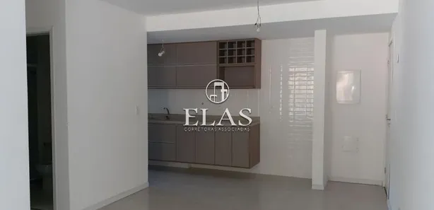 Apartamento com 2 Quartos à venda, 70m² no Samambaia, Petrópolis