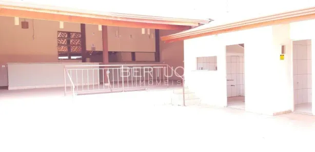 Loja / Salão / Ponto Comercial à venda, 200m² no Centro, Vinhedo