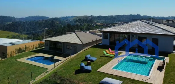 Fazenda / Sítio / Chácara com 3 Quartos à venda, 1000m² no , Mairinque
