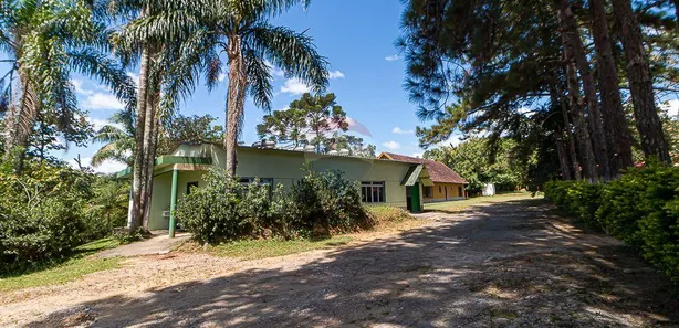Fazenda / Sítio / Chácara com 10 Quartos à venda, 2000m² no Lagoa Grande, Embu-Guaçu