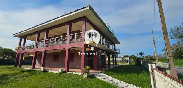 Sobrado com 4 Quartos para alugar, 200m² no Guapê, Pontal do Paraná