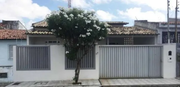 Casa com 3 Quartos à venda, 200m² no Luzia, Aracaju