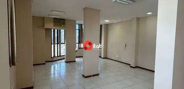 Conjunto Comercial / Sala para alugar, 77m² no Centro, Jaraguá do Sul