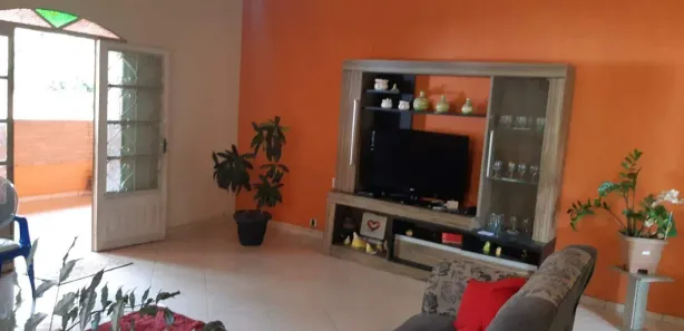Casa com 6 Quartos à venda, 240m² no Santa Marta, Ribeirão das Neves