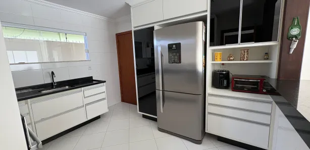 Casa de Condomínio com 4 Quartos à venda, 180m² no Buraquinho, Lauro de Freitas
