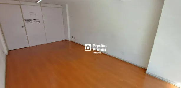 Conjunto Comercial / Sala para alugar, 55m² no Centro, Nova Friburgo
