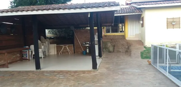 Fazenda / Sítio / Chácara com 3 Quartos à venda, 1000m² no , Capivari