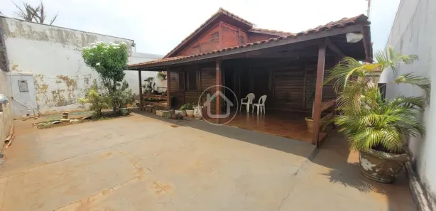 Casa com 3 Quartos à venda, 163m² no Vila Planalto, Campo Grande