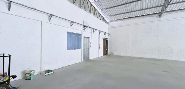 Galpão / Depósito / Armazém para alugar, 270m² no Velha Central, Blumenau
