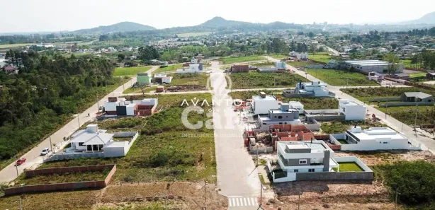 Terreno / Lote / Condomínio à venda, 411m² no São José, Santa Maria